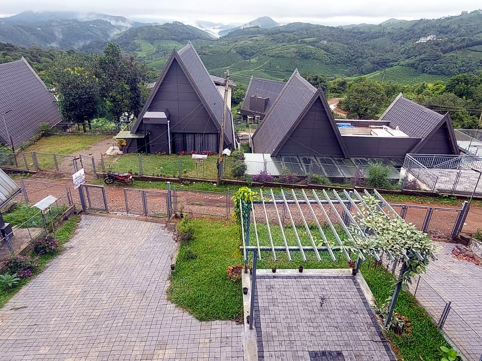 vaga-dreams-3bhk-18-aerial-cottage-view