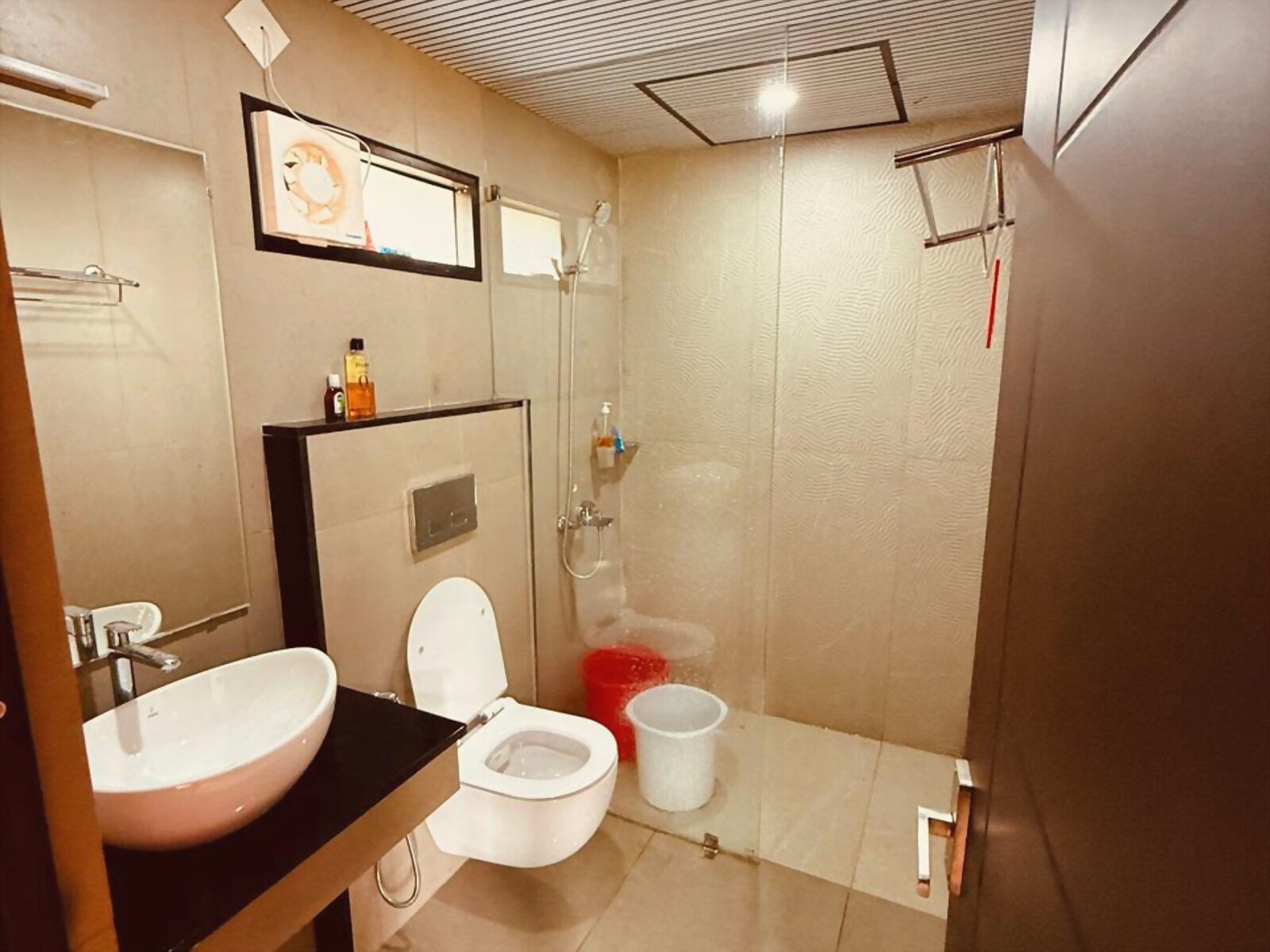 vaga-holidays-2bhk-10-bathroom