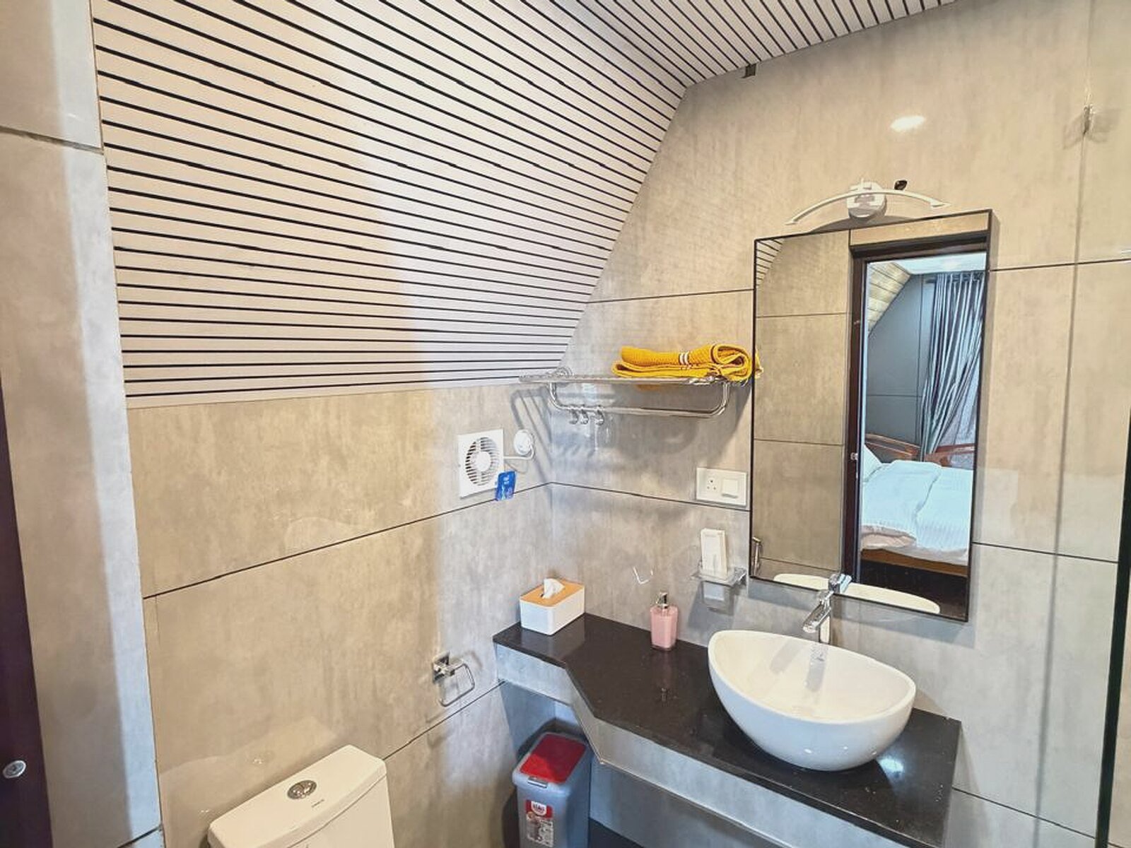 vaga-nest-3bhk-23-bathroom