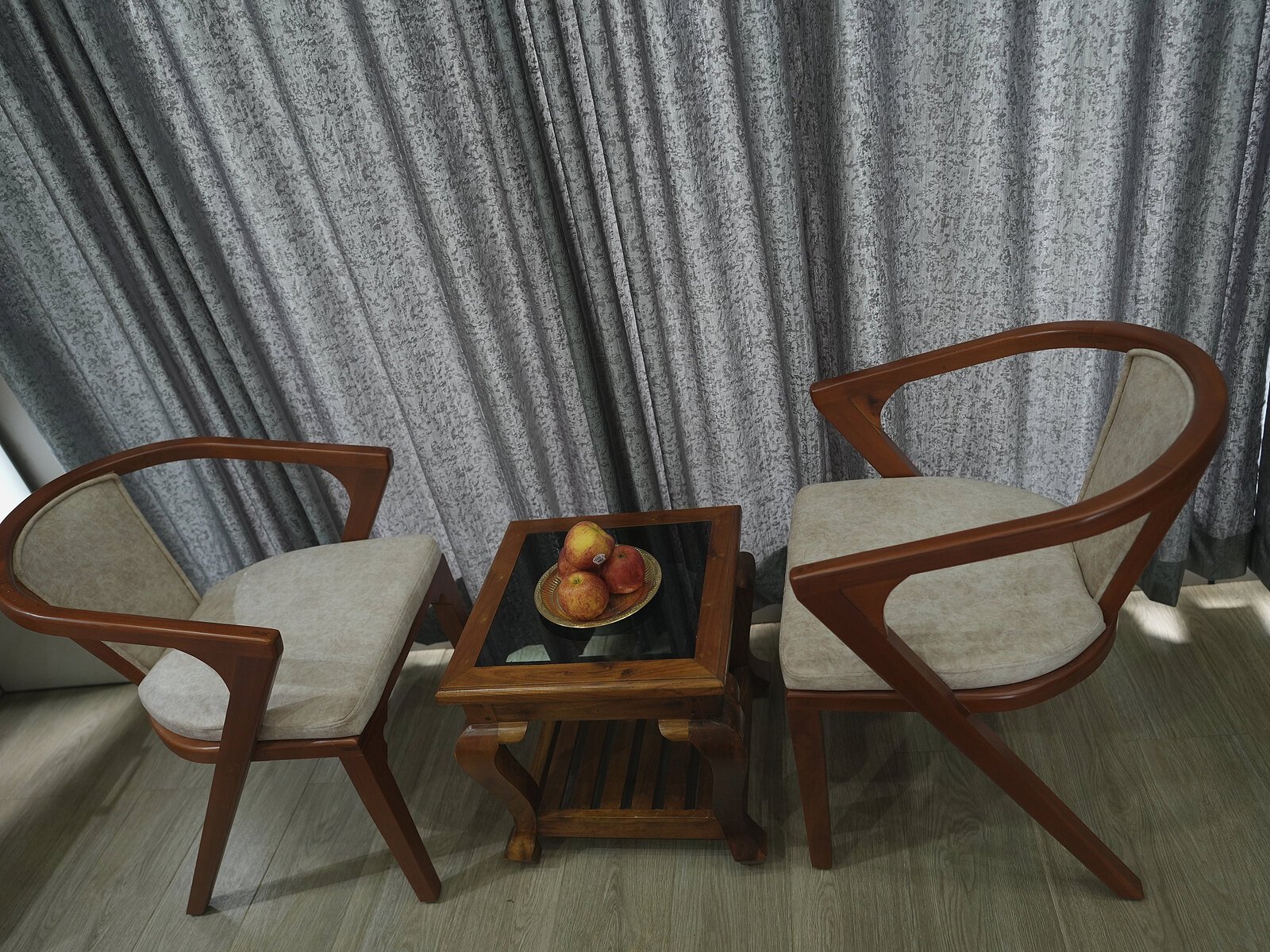 winter-whisper-2-5-bhk-35-dining-nook