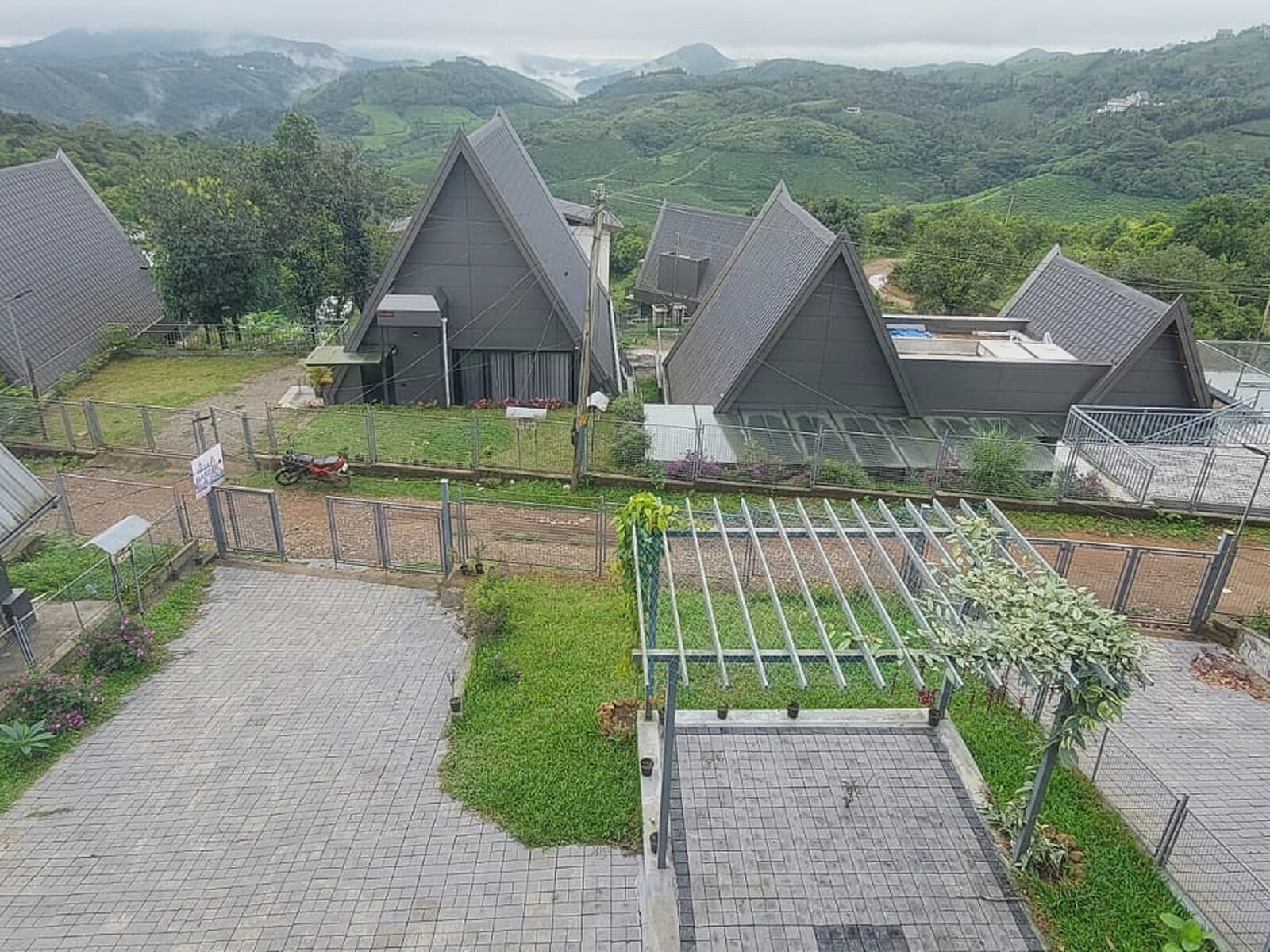 winter-whisper-2-5-bhk-65-aerial-cottage-view